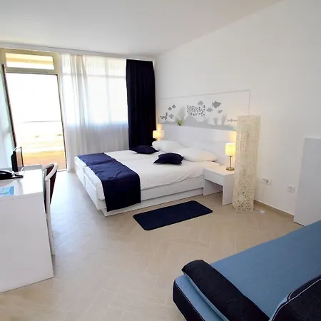 Отель Hotel Cavtat Цавтат