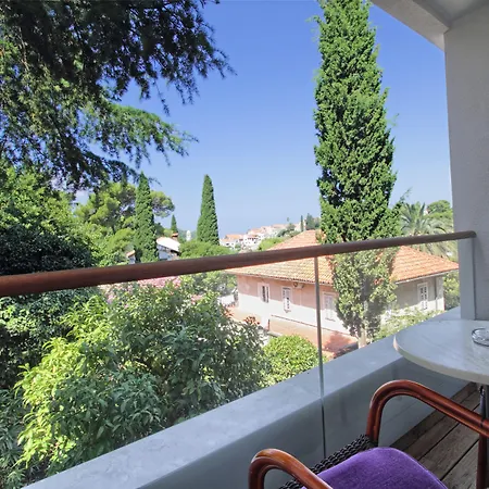 Отель Hotel Cavtat Цавтат