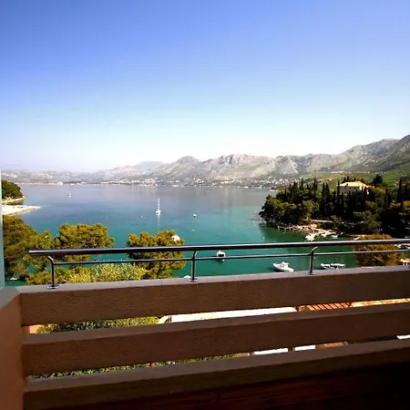 Hotel Cavtat Отель