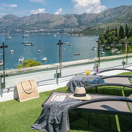 Hotel Cavtat 4*