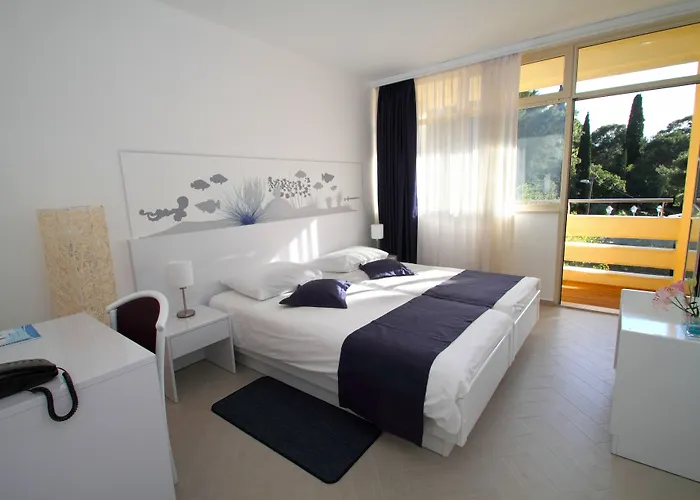 Hotel Cavtat Hotel 4*
