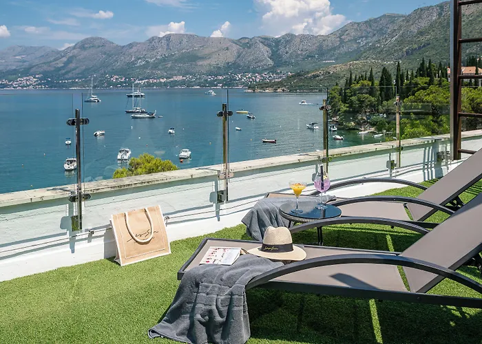Hotel Cavtat 4*
