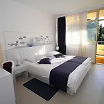 Hotel Cavtat Ξενοδοχείο 4*
