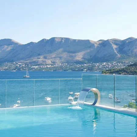 Hotel Cavtat 4*