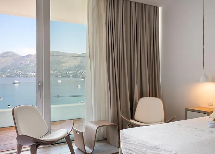 Hotel Cavtat Hotel 4*