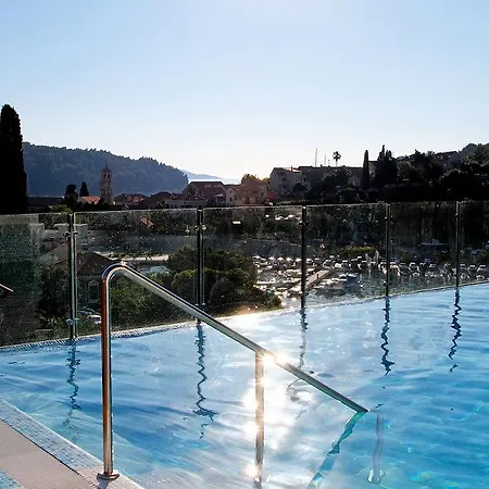 Hotel Cavtat 4*